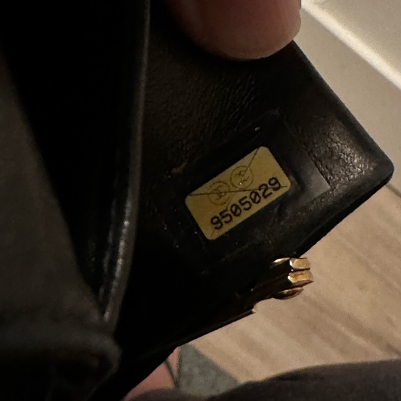 Sold for less @instagram - Picture 7 of 7